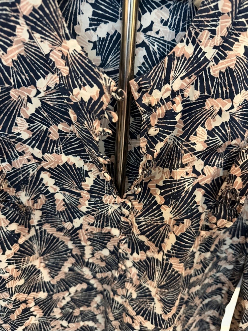 Intermix blouse - Picture 3 of 5